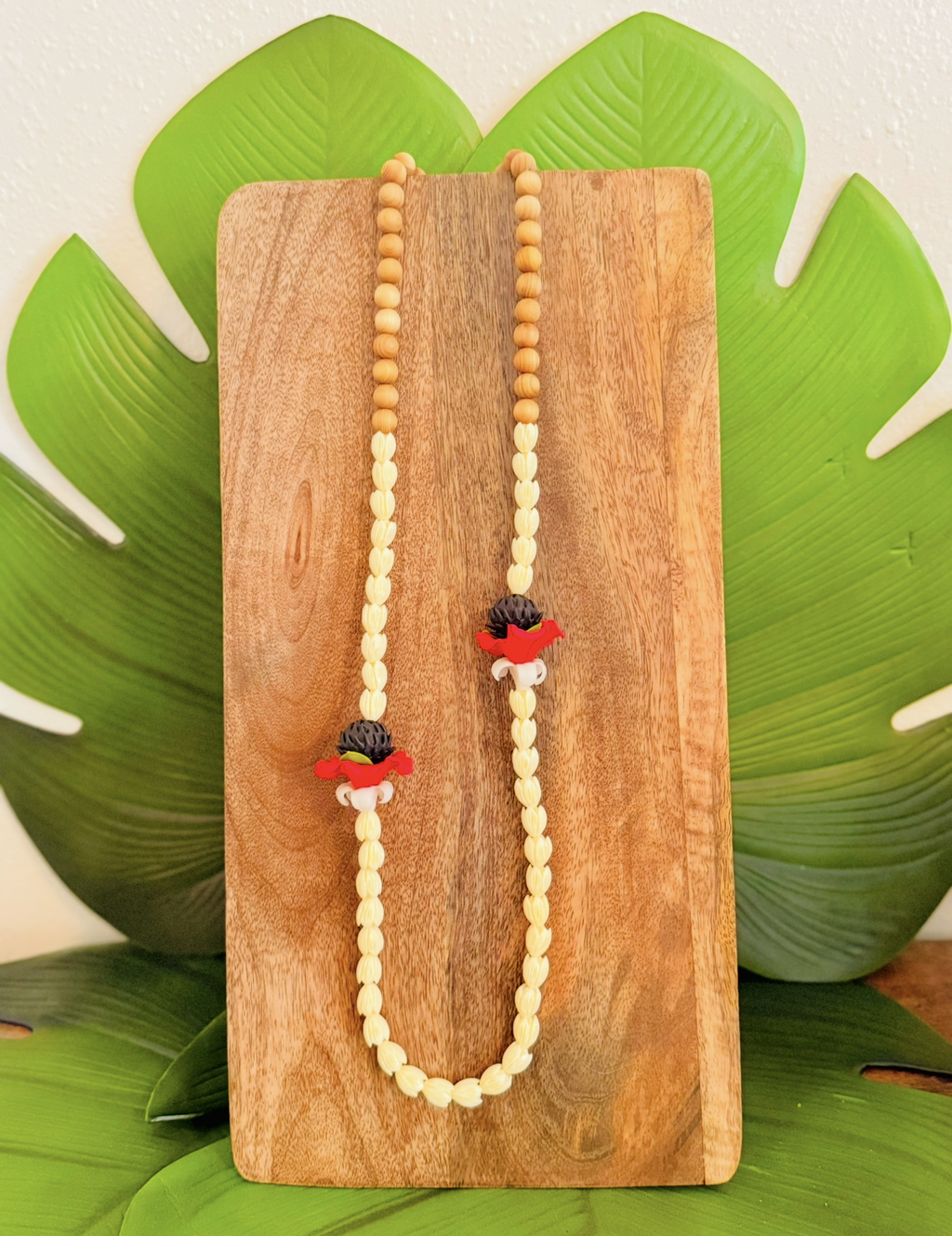 Red, Black and White Ulu Lei